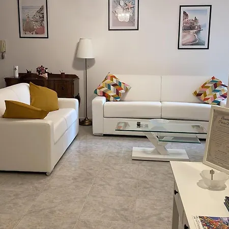 Perla Marina - *